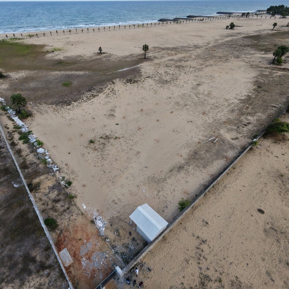 Low Budget Beach Property At Kuvatoor Beach. Per Cent 1.5L Only. - Farmland in Kalpakkam, ECR, Chennai 27 Acres for sale - gallery image 1