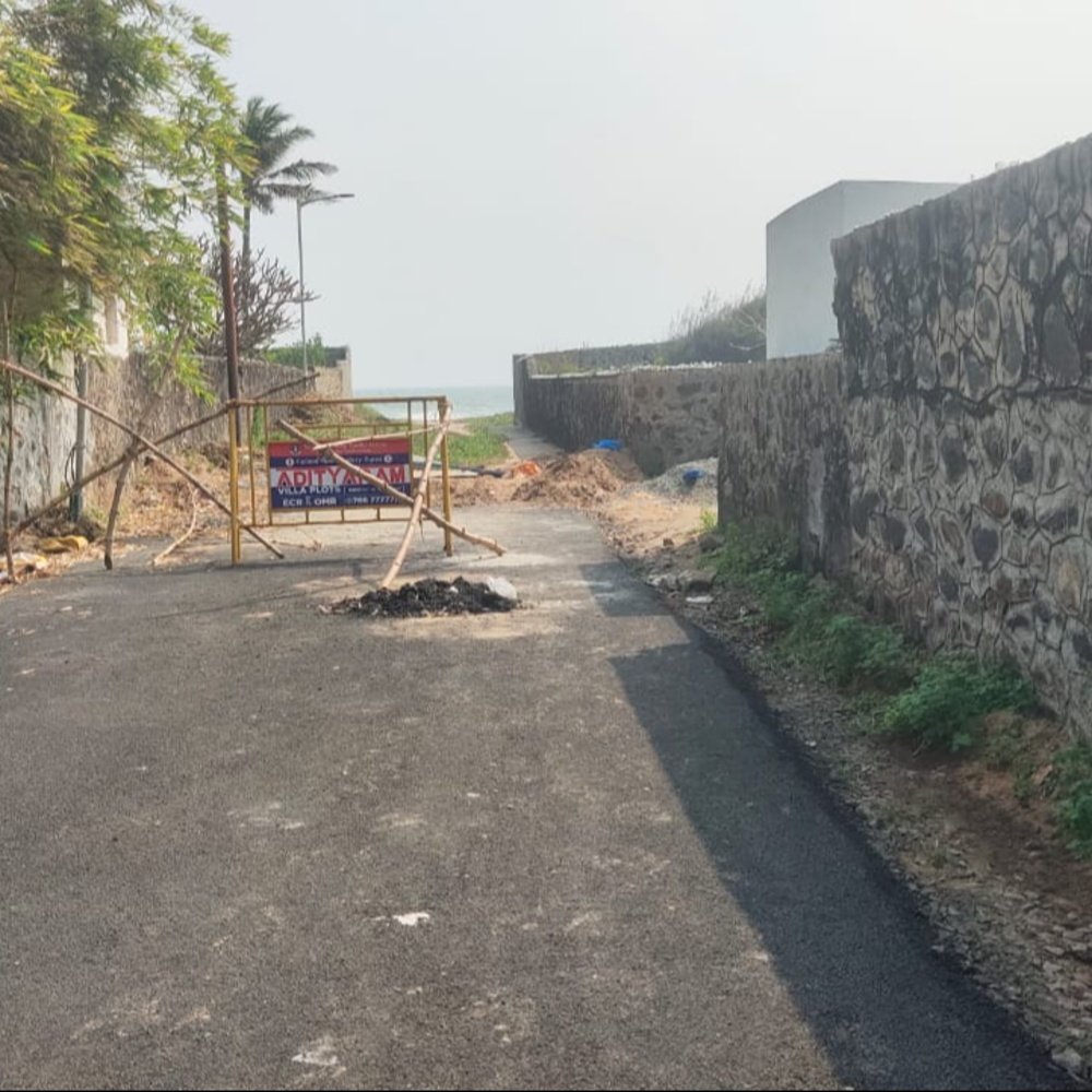 Premium Beachside Land for Sale in ECR Uthandi - Plot in Uthandi, ECR, Chennai for sale - gallery image 1